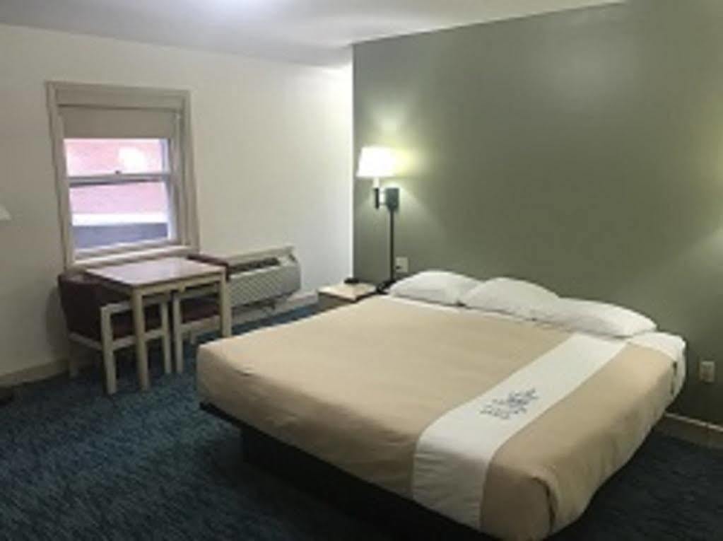 Bluebird Spa City Motor Lodge Saratoga Springs Extérieur photo
